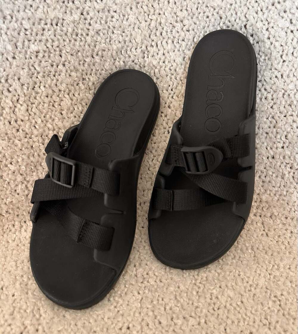 Chaco Chillos Slide Sandals in Black